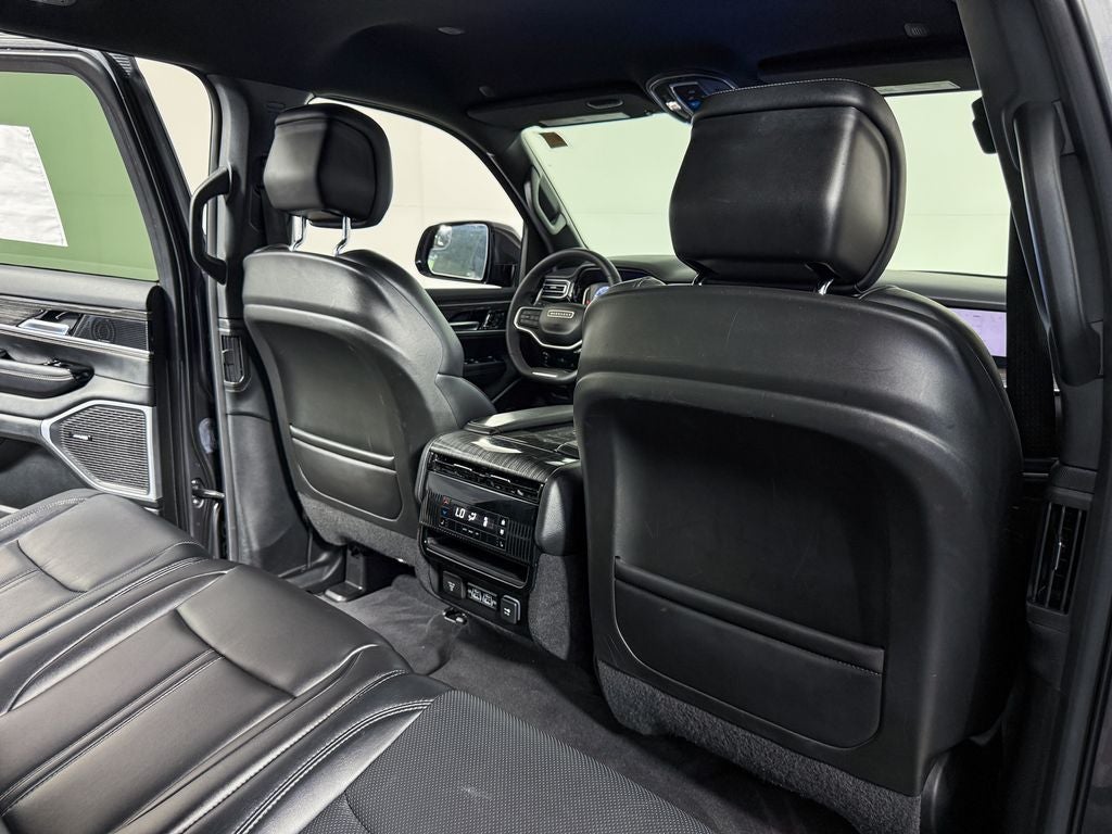 2022 Jeep Wagoneer Series III