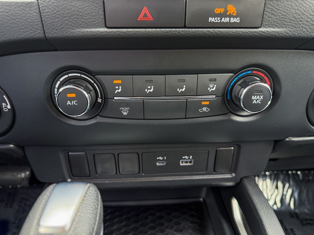 2022 Nissan Frontier SV