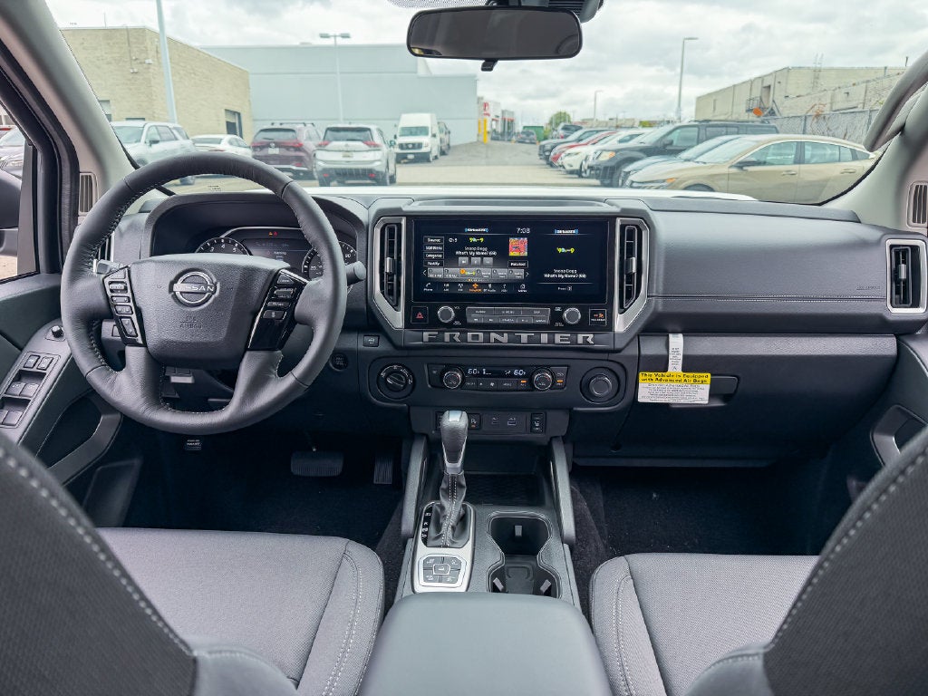 2027 Nissan Frontier SV