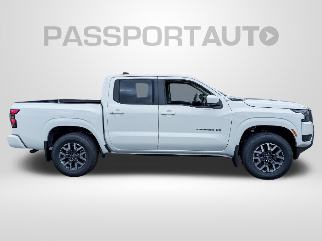 2027 Nissan Frontier SV