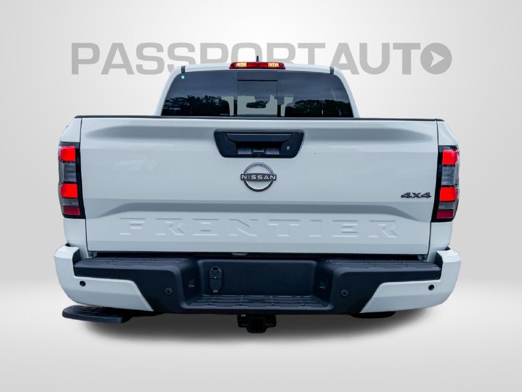 2027 Nissan Frontier SV