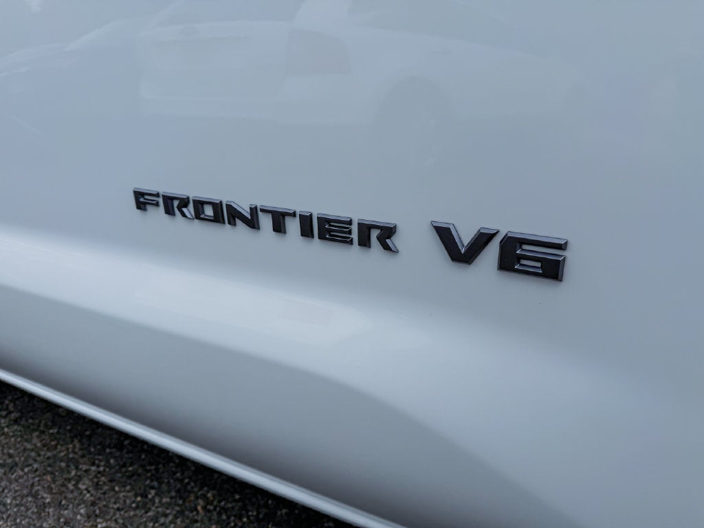 2027 Nissan Frontier SV