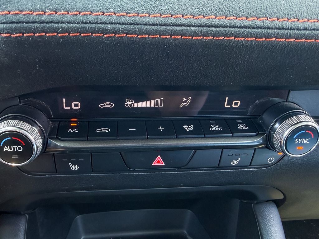 2024 Mazda Mazda3 2.5 Carbon Turbo