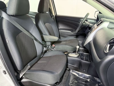 2015 Nissan Versa 1.6 SL