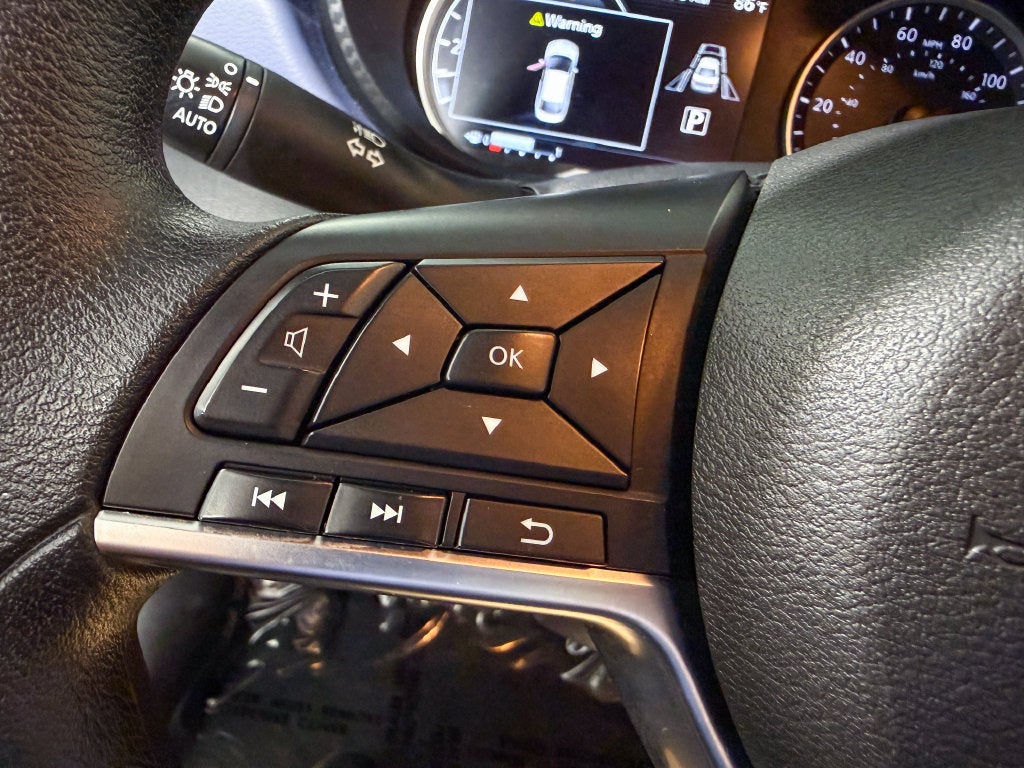 2024 Nissan Versa 1.6 SV