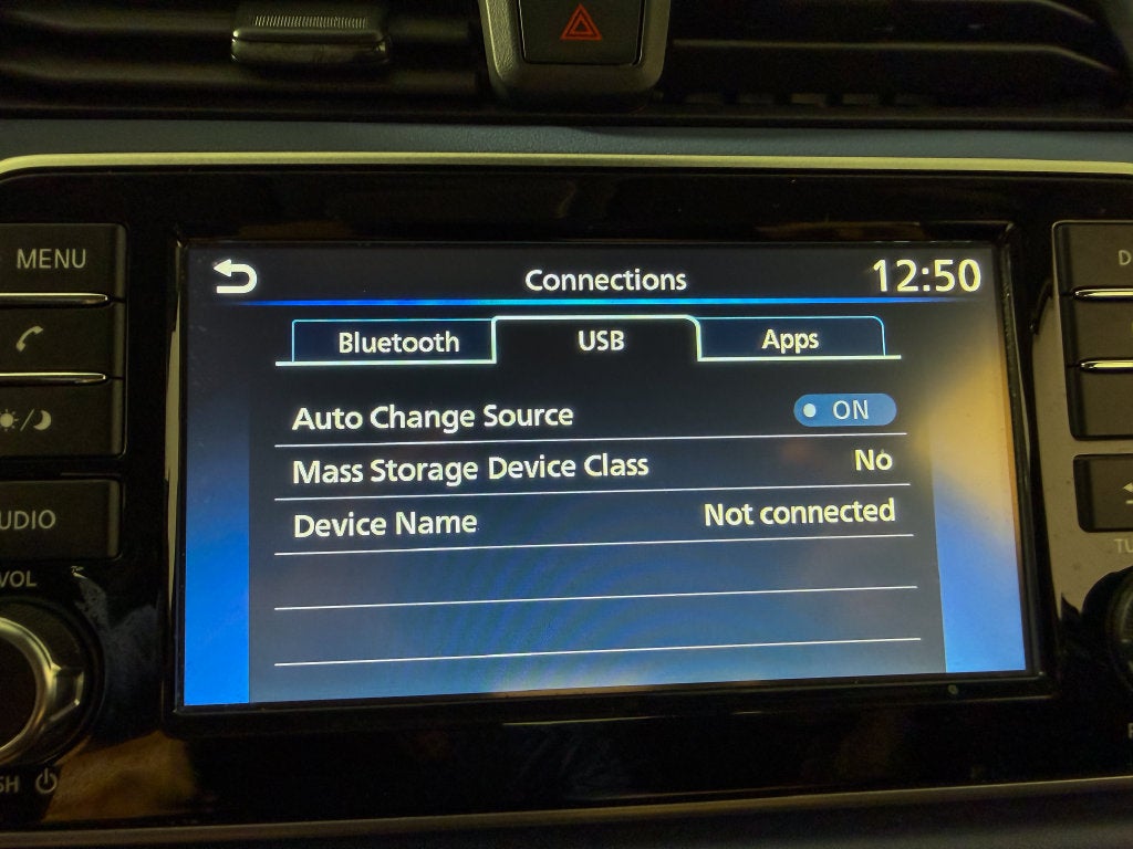 2024 Nissan Versa 1.6 SV
