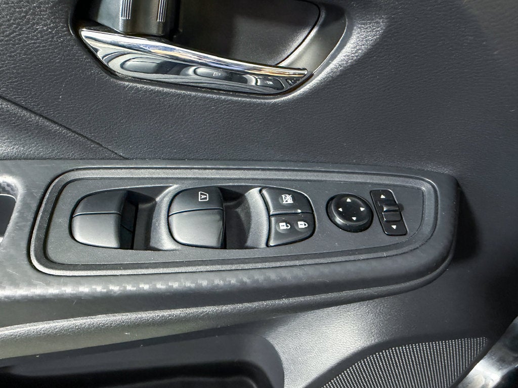 2024 Nissan Versa 1.6 SV