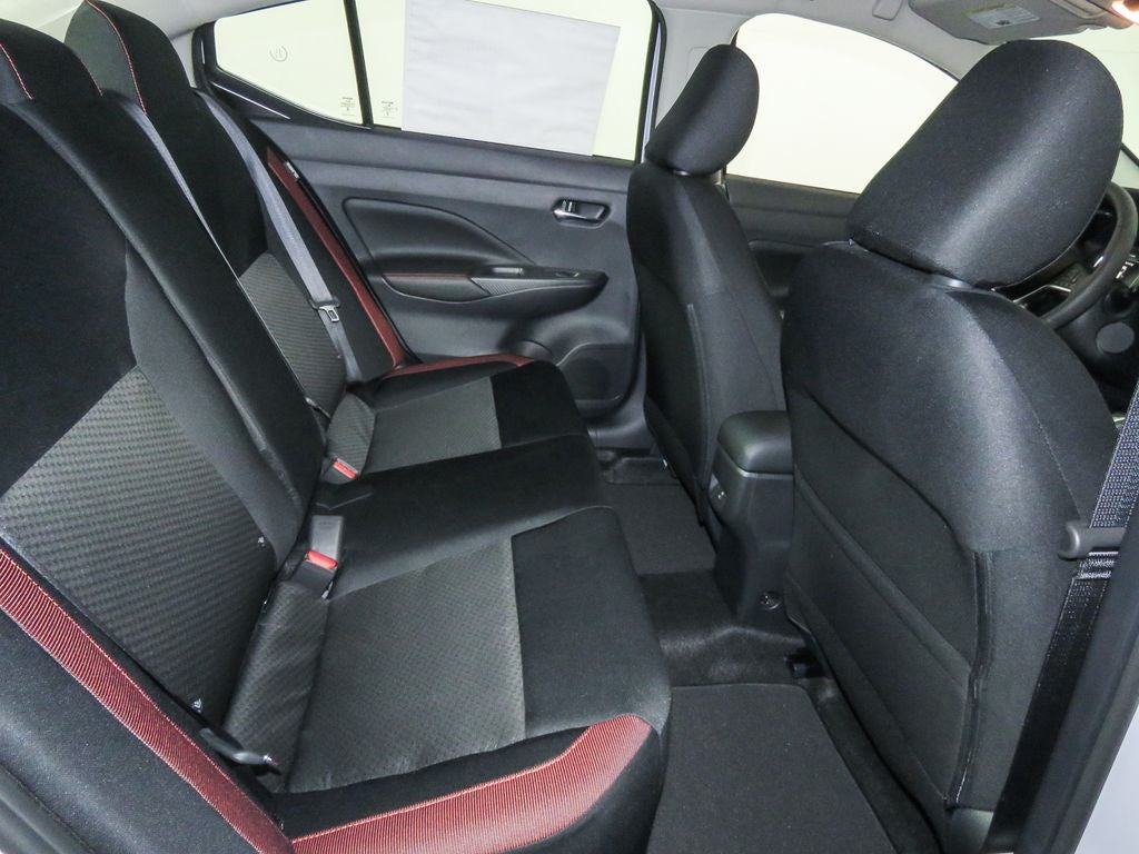 2025 Nissan Versa 1.6 SR