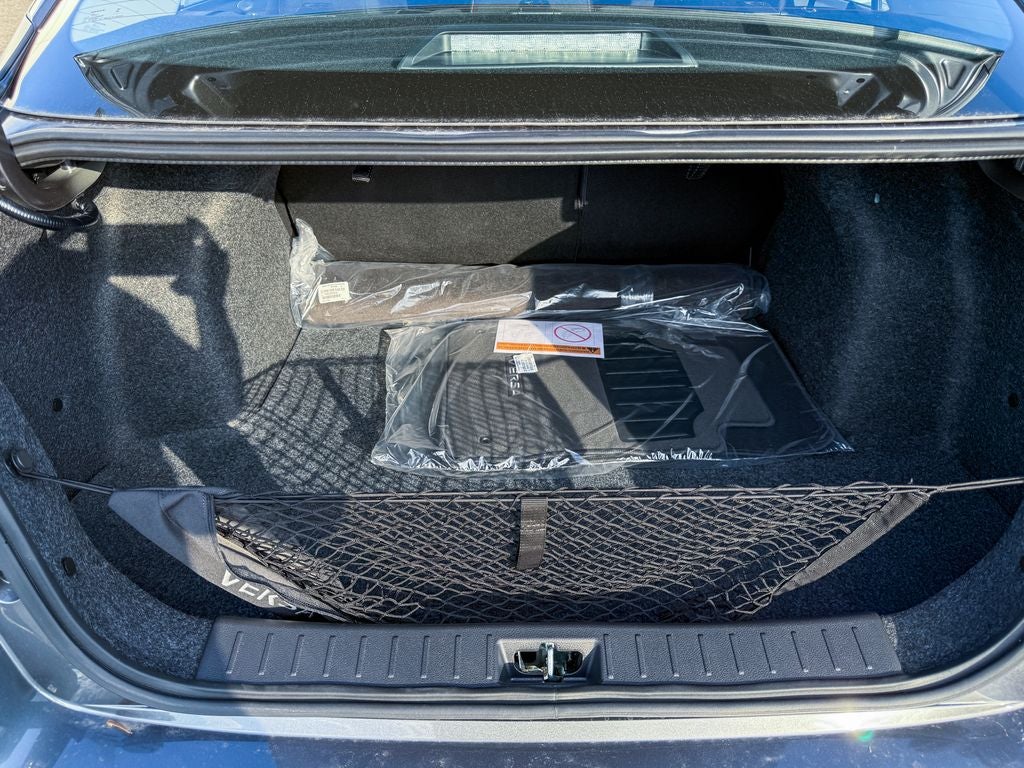 2025 Nissan Versa 1.6 SR