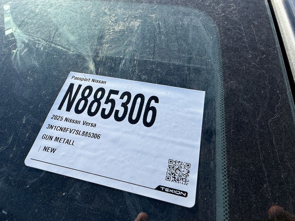 2025 Nissan Versa 1.6 SR