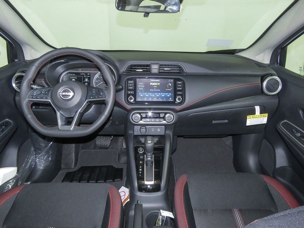2025 Nissan Versa 1.6 SR