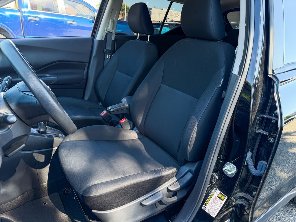2023 Nissan Kicks S