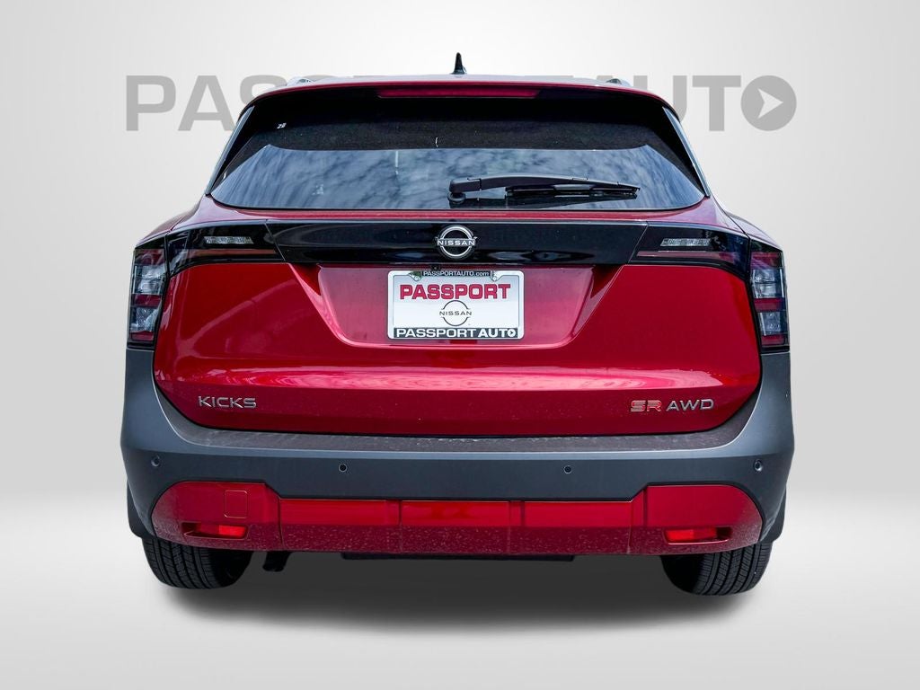 2026 Nissan Kicks SR