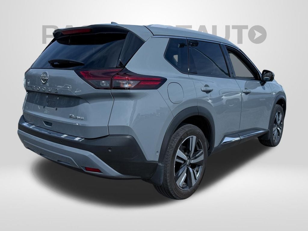 2022 Nissan Rogue SL