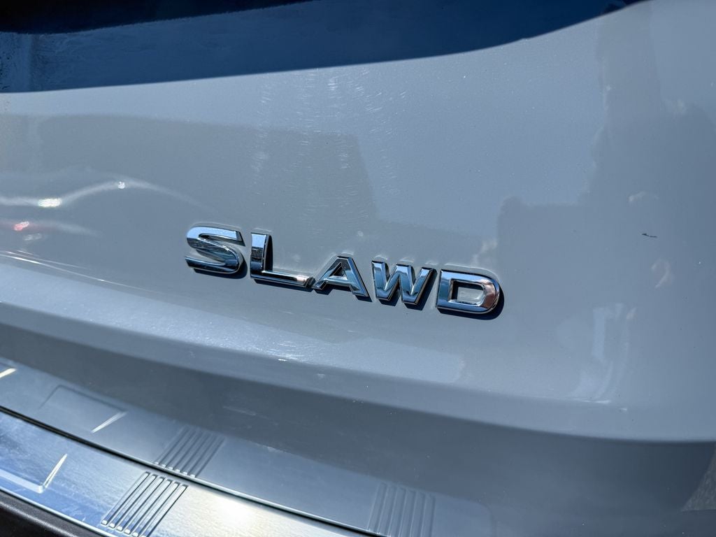 2022 Nissan Rogue SL