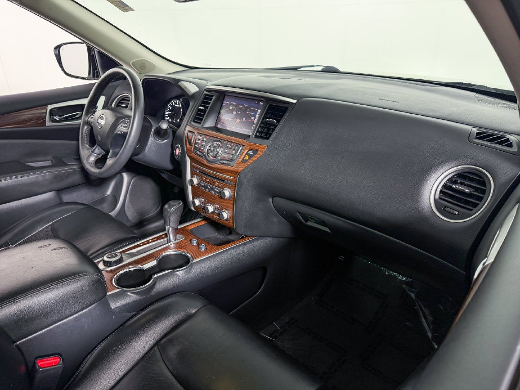 2017 Nissan Pathfinder Platinum