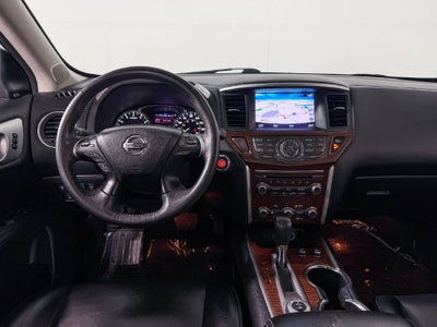 2017 Nissan Pathfinder Platinum