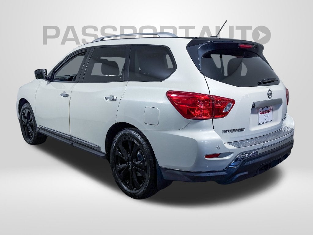 2017 Nissan Pathfinder Platinum