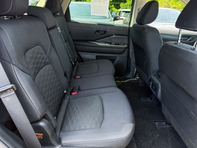 2024 Nissan Pathfinder S