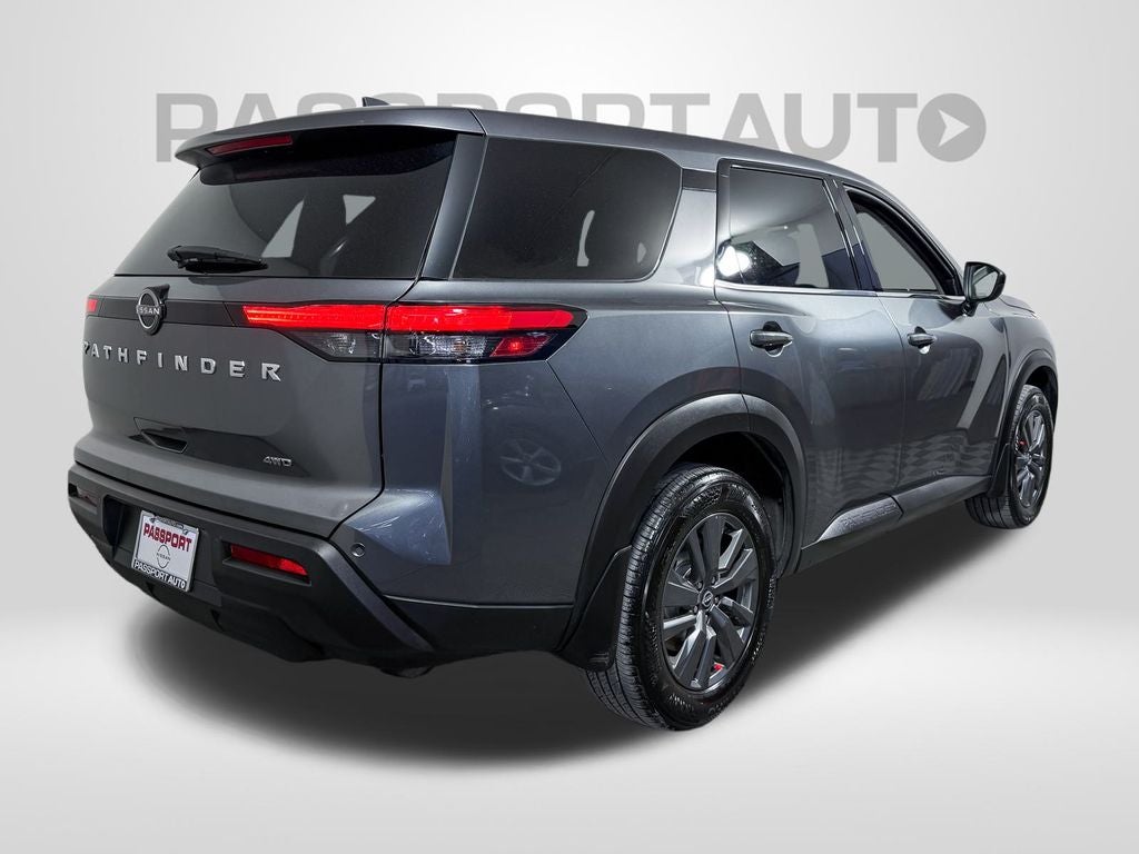 2024 Nissan Pathfinder S