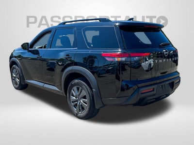 2024 Nissan Pathfinder SV