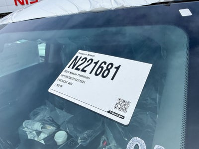 2026 Nissan Pathfinder SV