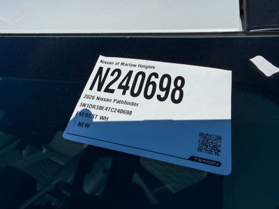 2026 Nissan Pathfinder SV