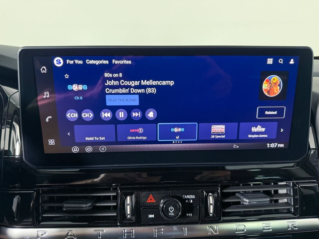 2026 Nissan Pathfinder SL