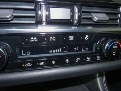 2022 Nissan Pathfinder Platinum