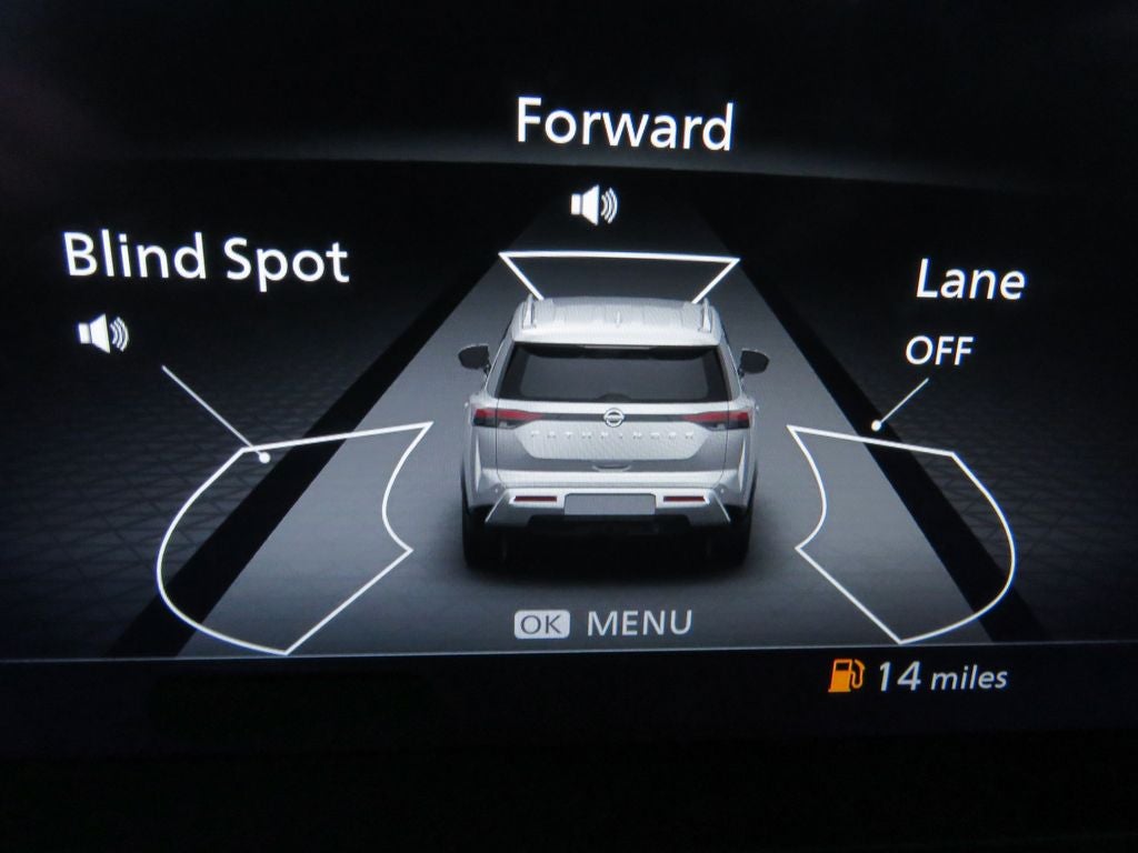 2023 Nissan Pathfinder Platinum