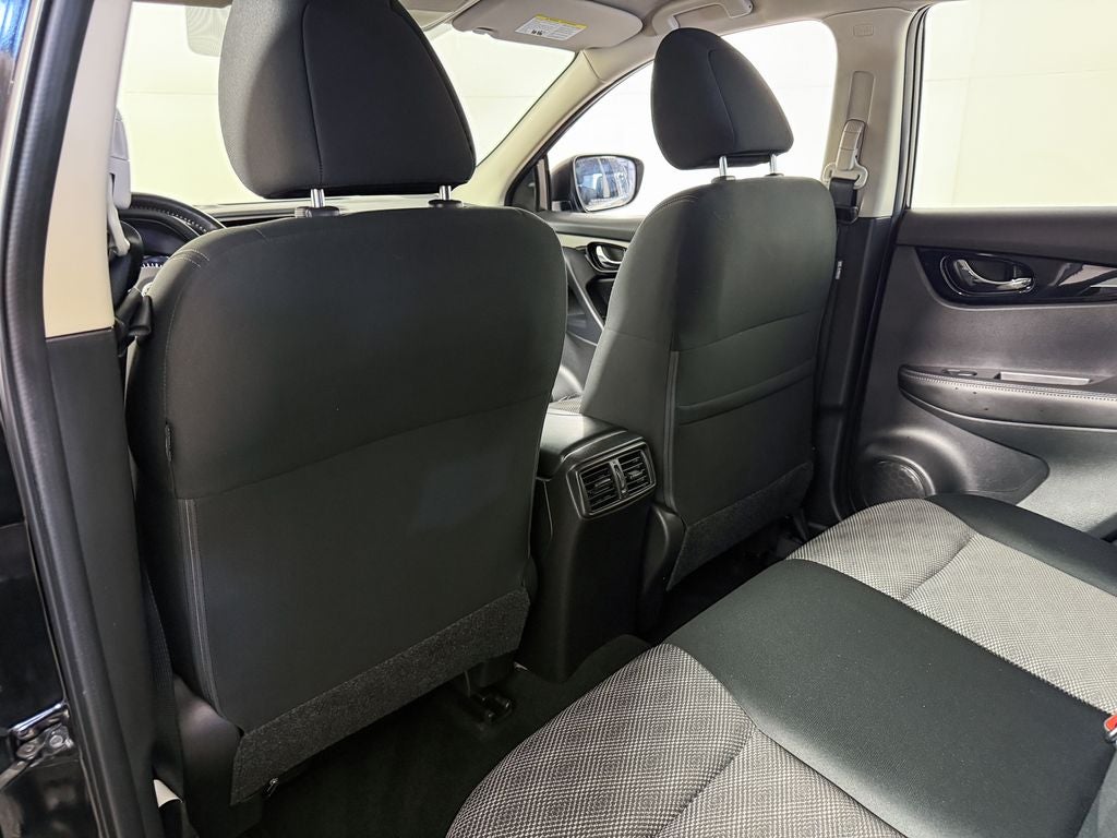 2022 Nissan Rogue Sport SV