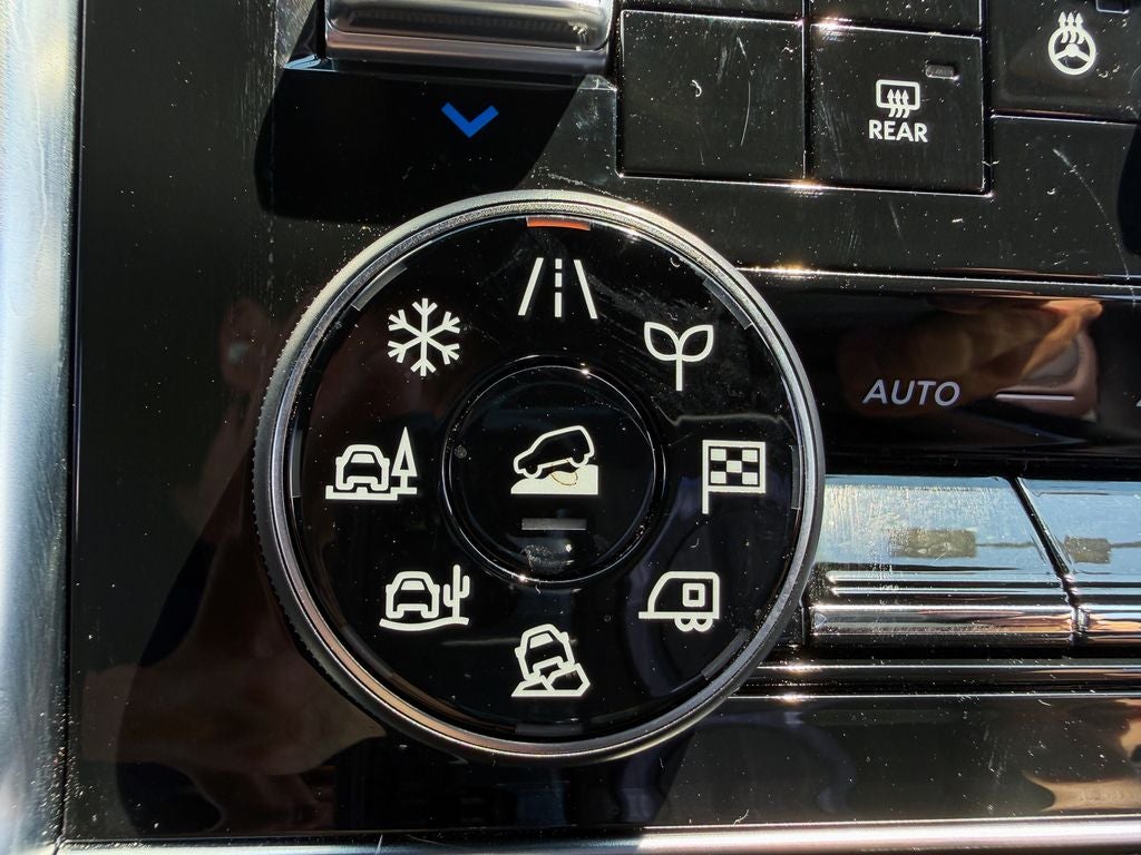 2025 Nissan Armada SL