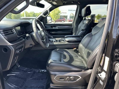 2023 Jeep Wagoneer L Base