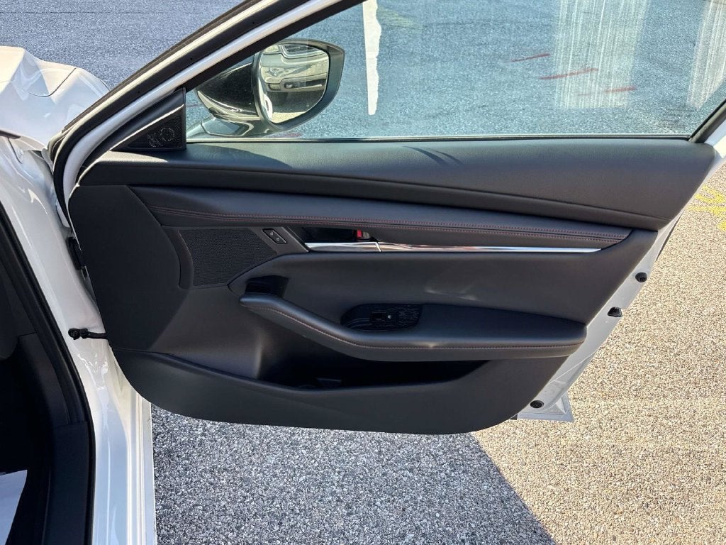 2026 Mazda Mazda3 Hatchback 2.5 S Carbon Edition AWD