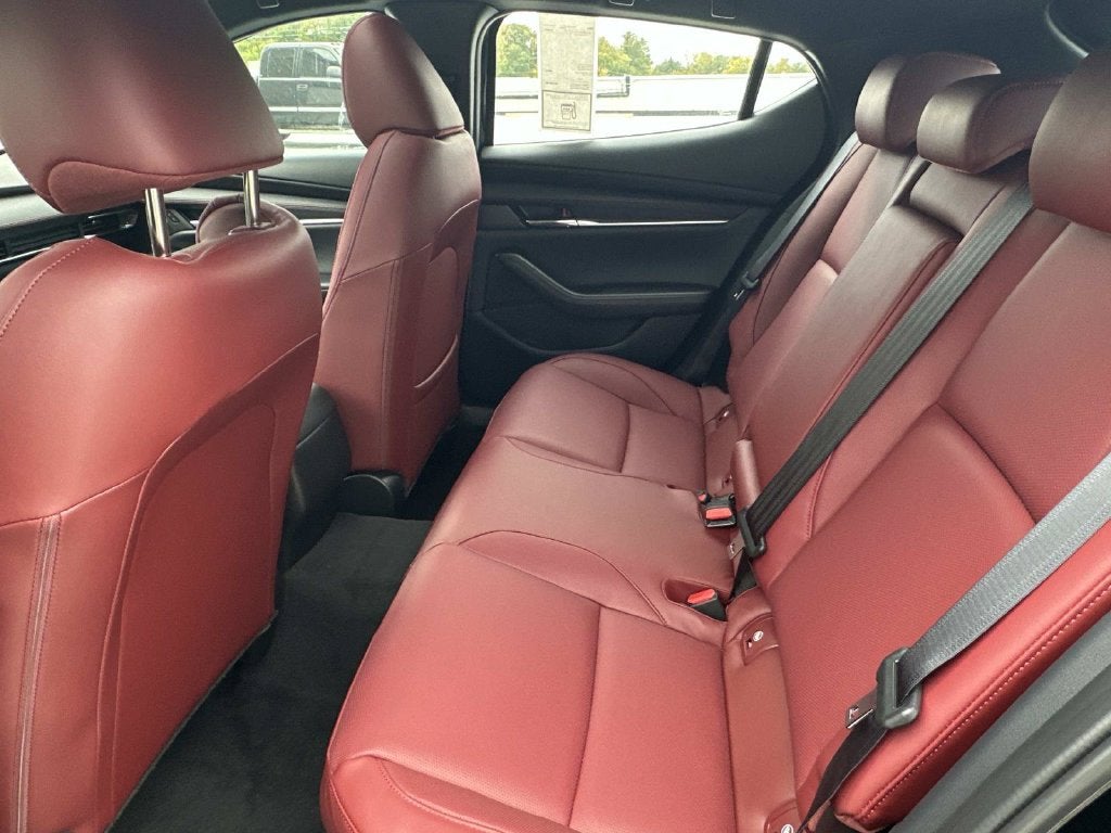 2026 Mazda Mazda3 Hatchback 2.5 S Carbon Edition AWD