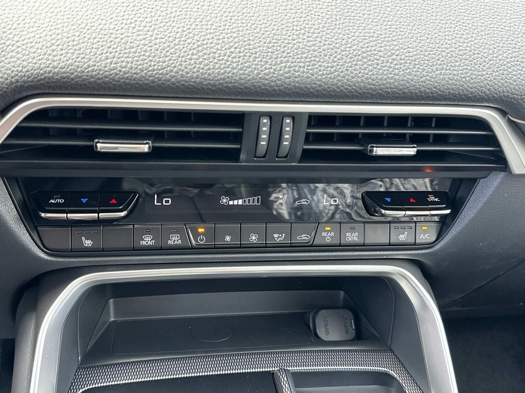 2025 Mazda Mazda CX-70 Plug-In Hybrid Premium AWD