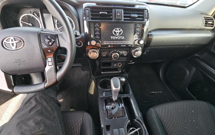 2024 Toyota 4Runner TRD Off-Road