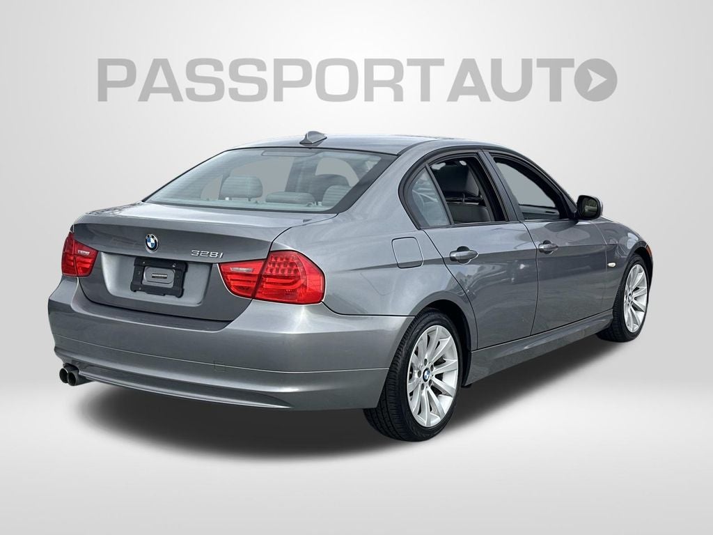 2011 BMW 3 Series 328i