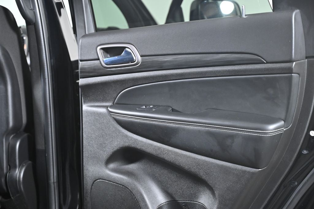 2021 Jeep Grand Cherokee Freedom Edition