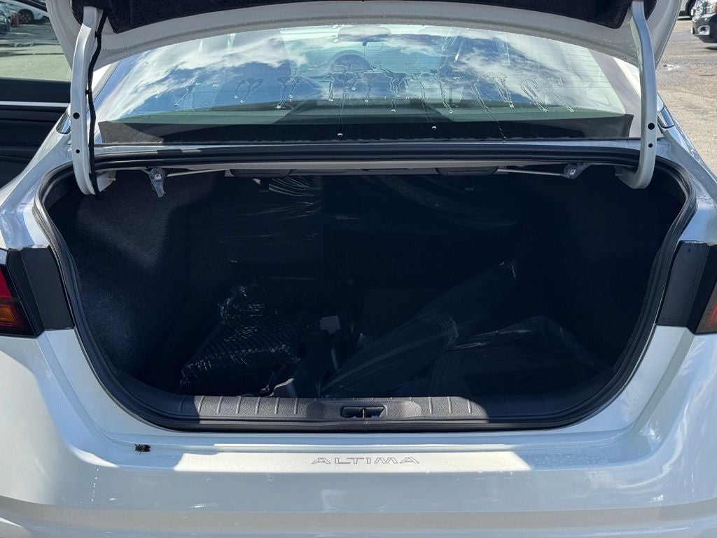 2025 Nissan Altima 2.5 SR