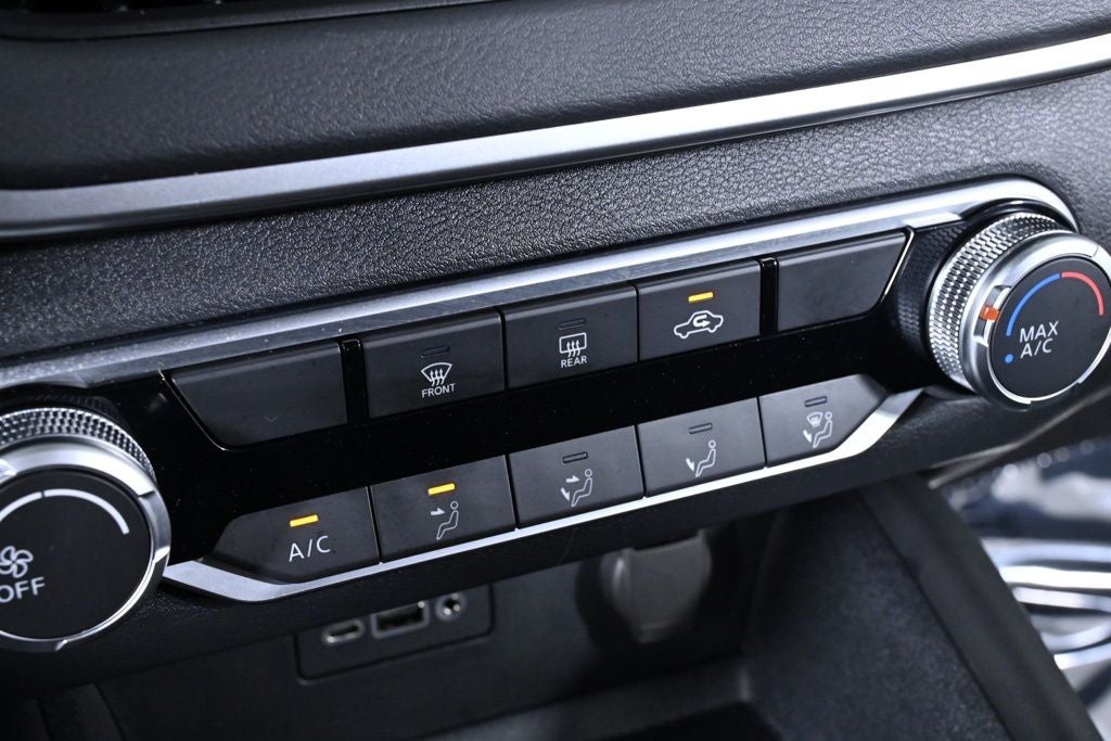 2022 Nissan Altima 2.5 SR Nissan Certified