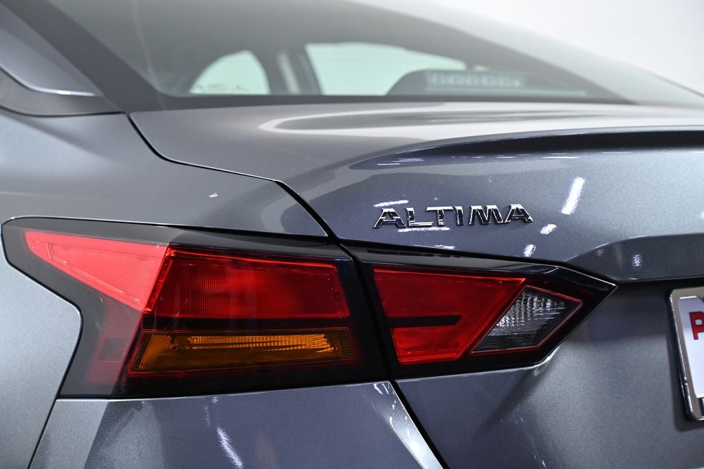 2022 Nissan Altima 2.5 SR Certified Select