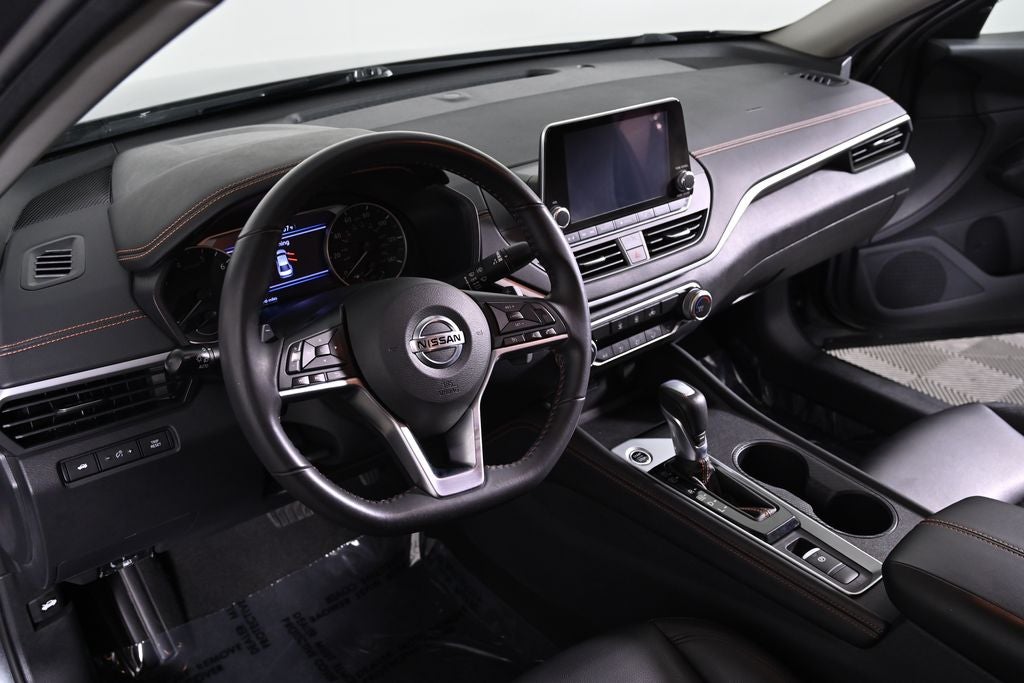 2022 Nissan Altima 2.5 SR Nissan Certified