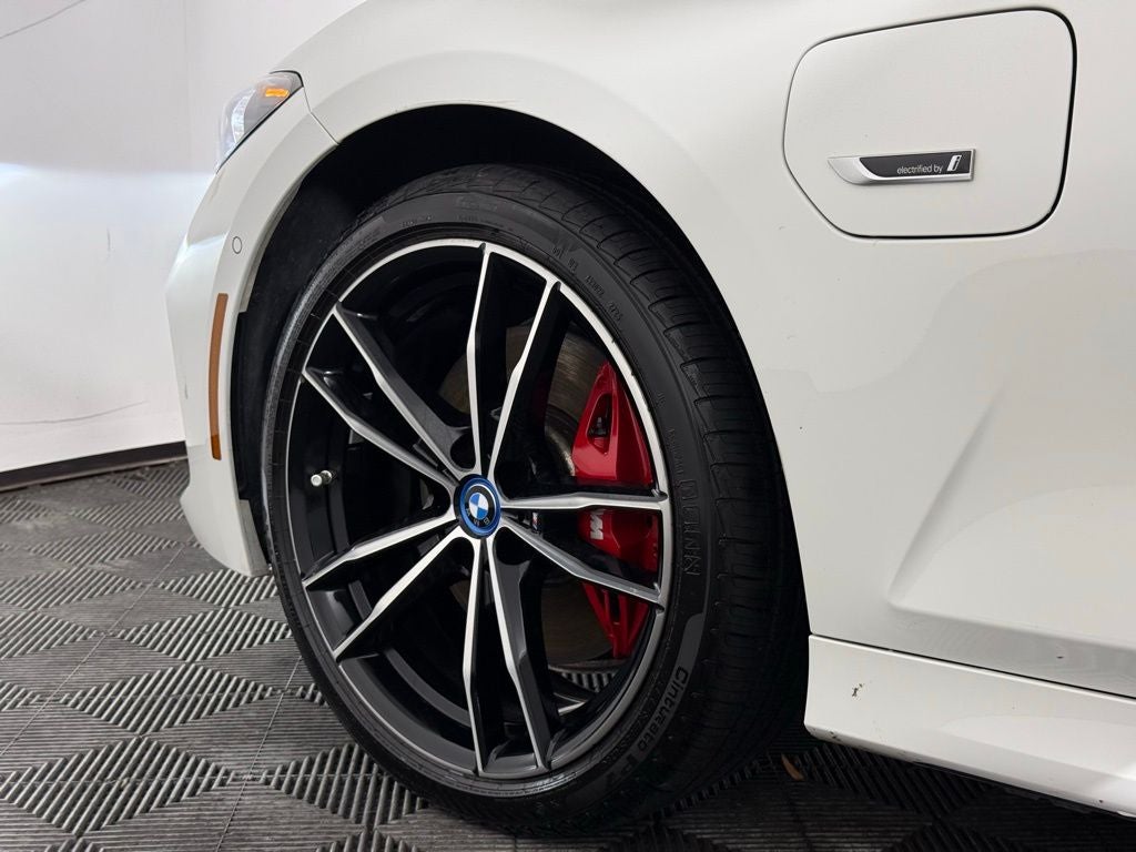 2023 BMW 3 Series 330e xDrive