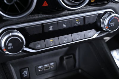 2024 Nissan Sentra SV Nissan Certified