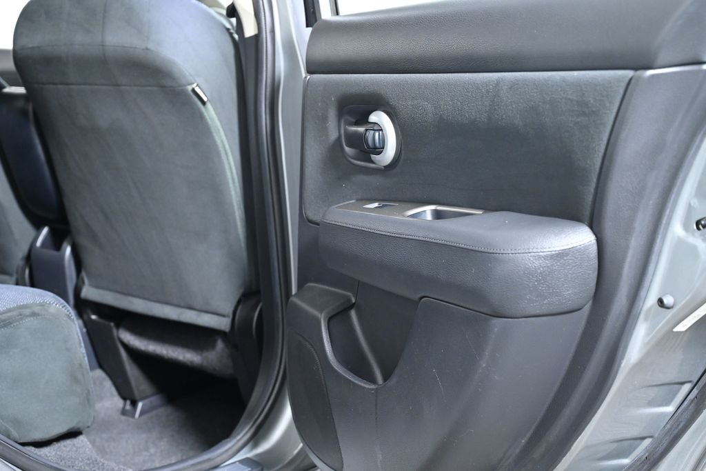 2012 Nissan Versa 1.8 SL