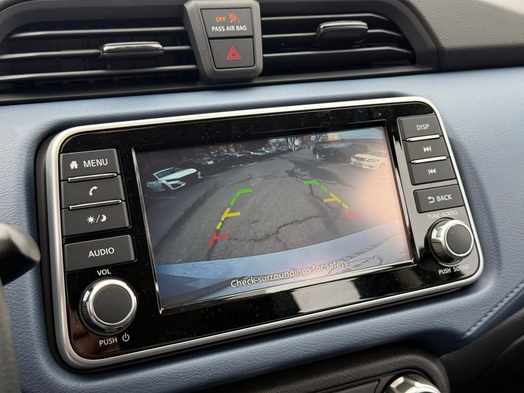 2025 Nissan Versa 1.6 SV