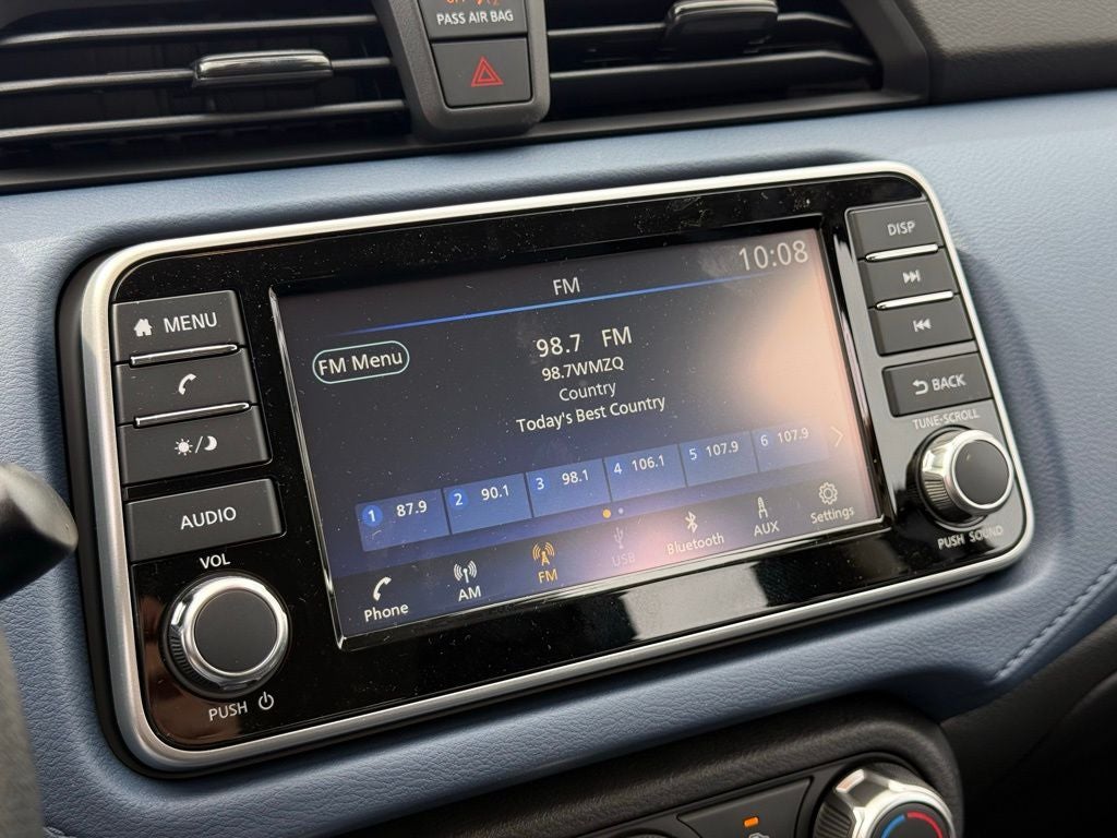 2025 Nissan Versa 1.6 SV