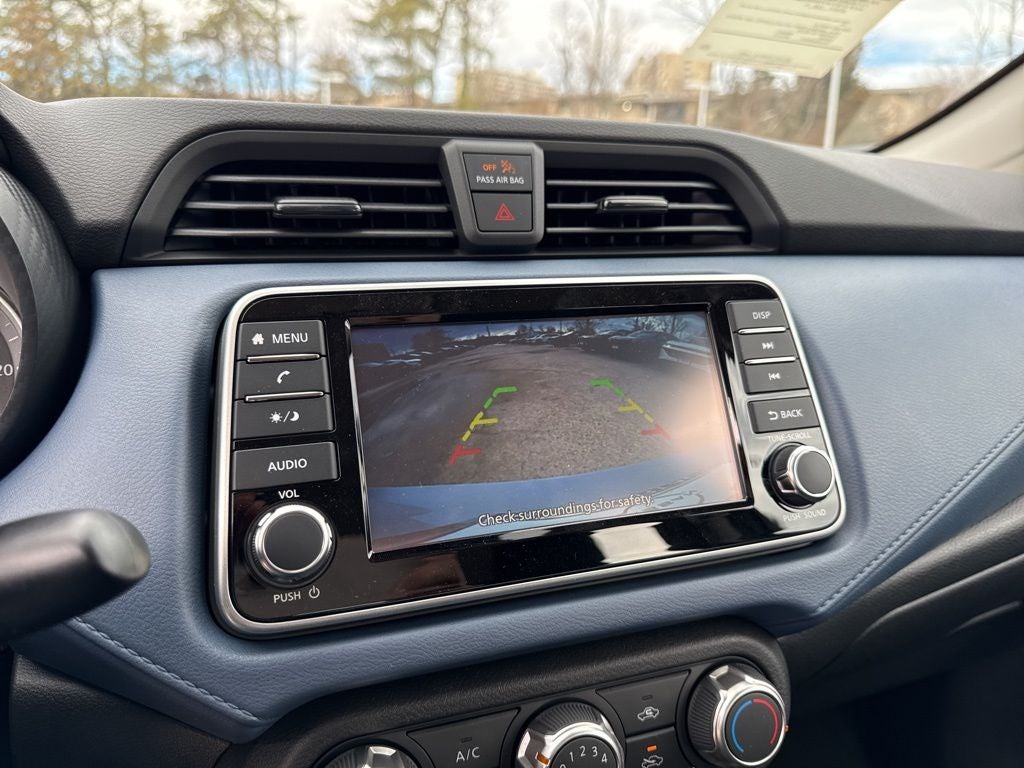 2025 Nissan Versa 1.6 SV