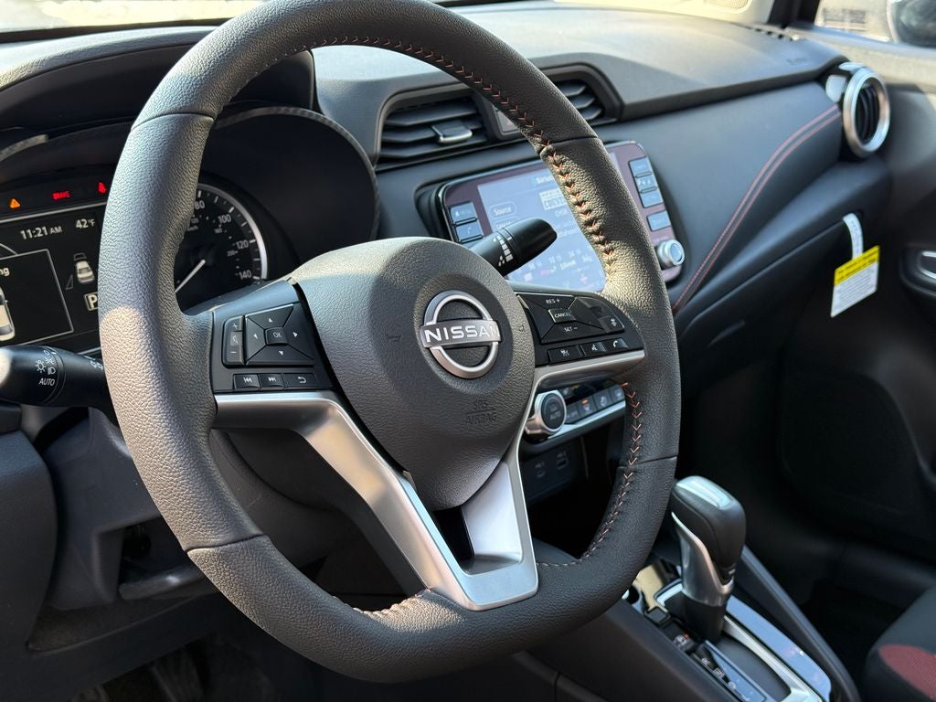2025 Nissan Versa 1.6 SR
